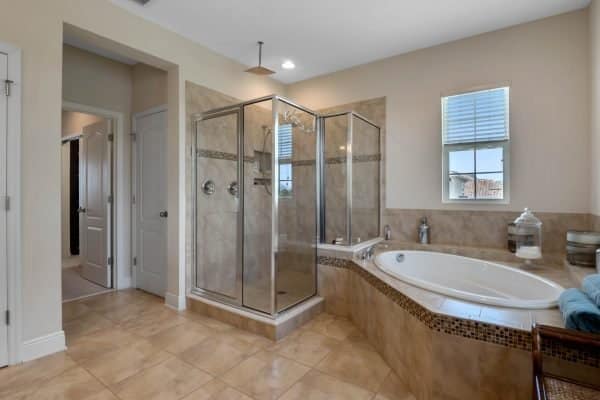 16082-johns-lake-overlook-drive-winter-garden-fl-34787-20-scaled-600x400-1 16082-johns-lake-overlook-drive-winter-garden-fl-34787-20-scaled-600x400-1