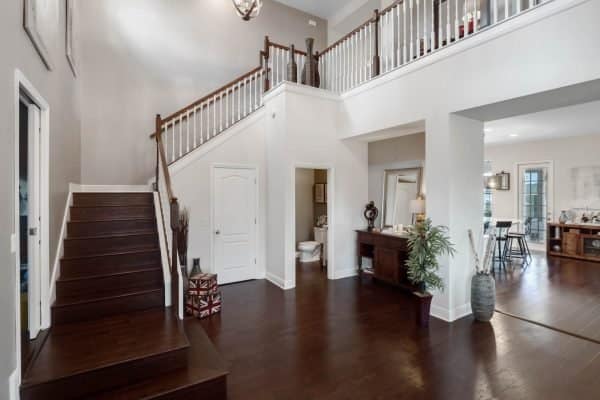 16082-johns-lake-overlook-drive-winter-garden-fl-34787-39-scaled-600x400-1 16082-johns-lake-overlook-drive-winter-garden-fl-34787-39-scaled-600x400-1