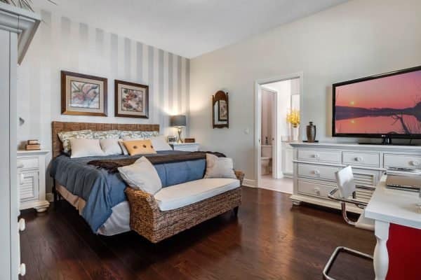 16082-johns-lake-overlook-drive-winter-garden-fl-34787-57-scaled-600x400-1 16082-johns-lake-overlook-drive-winter-garden-fl-34787-57-scaled-600x400-1