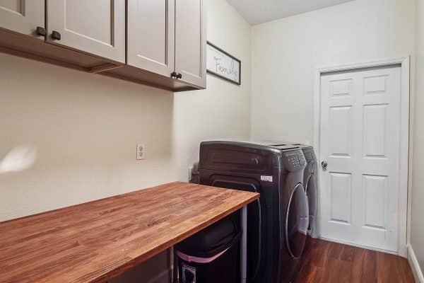 319-morning-view-drive-winter-garden-fl-34787-42-1-1-scaled-600x400-1 319-morning-view-drive-winter-garden-fl-34787-42-1-1-scaled-600x400-1