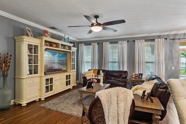 319-morning-view-drive-winter-garden-fl-34787-47-1-1-scaled-600x400-1 319-morning-view-drive-winter-garden-fl-34787-47-1-1-scaled-600x400-1