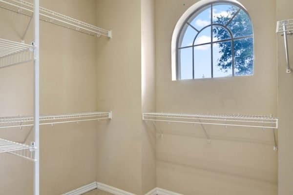 719-alexandria-place-drive-apopka-fl-32712-15-scaled-600x400-1 719-alexandria-place-drive-apopka-fl-32712-15-scaled-600x400-1