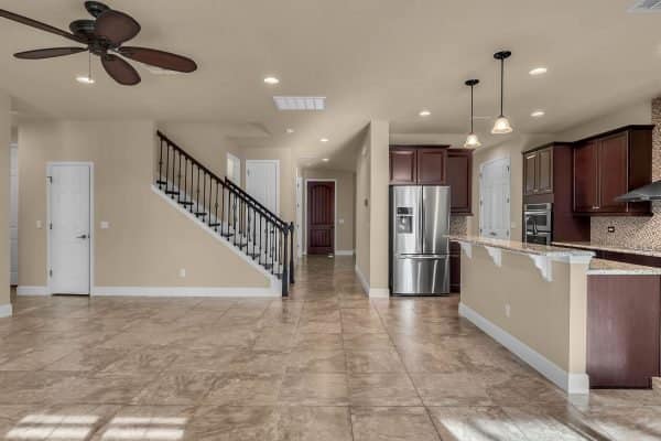 X-vngqoQ-scaled-600x400-1