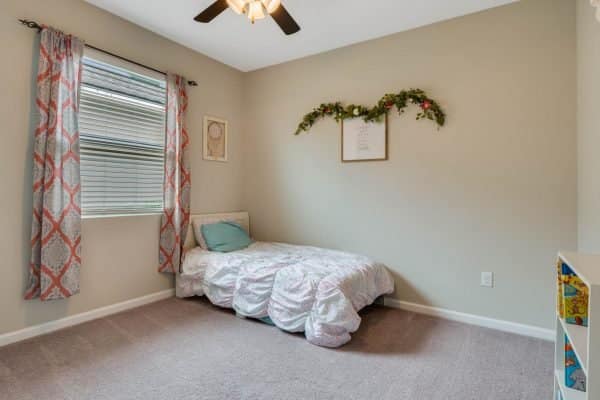 1266-yorkshire-court-davenport-fl-33896-16-scaled-600x400-1