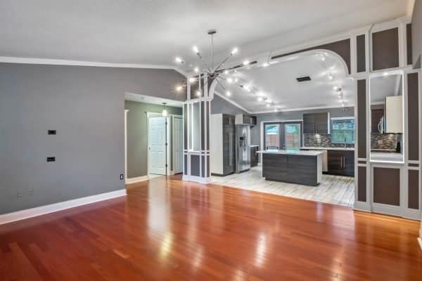 628-stevelynn-circle-winter-garden-fl-34787-13-scaled-600x400-1