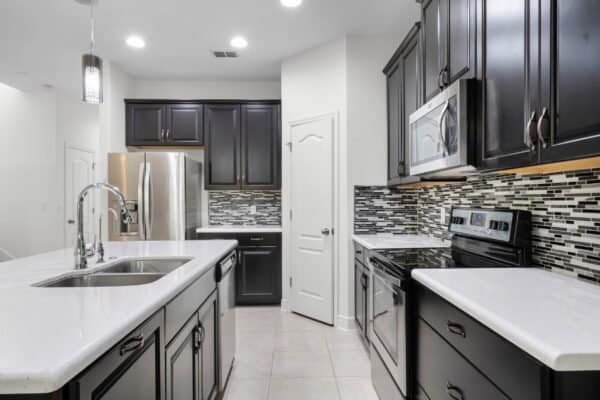 5758-mangrove-cove-avenue-winter-garden-fl-34787-16-scaled-600x400 5758-mangrove-cove-avenue-winter-garden-fl-34787-16-scaled-600x400