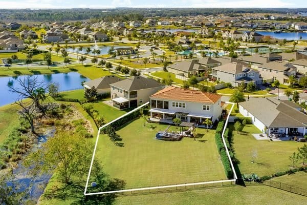 160559-black-hickory-drive-winter-garden-fl-34787-71-edit-scaled-600x400-1