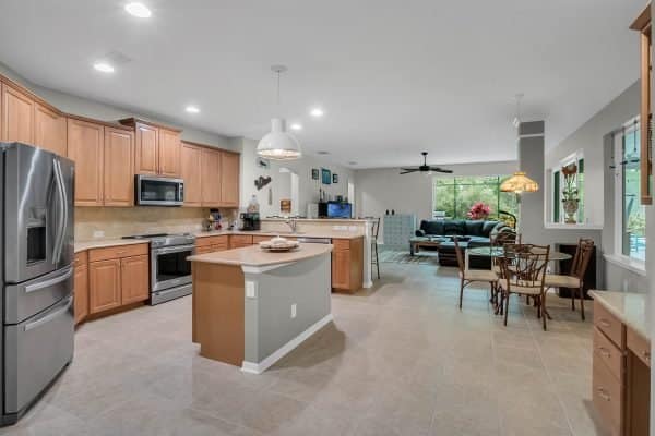 501-east-gulley-avenue-oakland-fl-34787-39-scaled-600x400-1 501-east-gulley-avenue-oakland-fl-34787-39-scaled-600x400-1