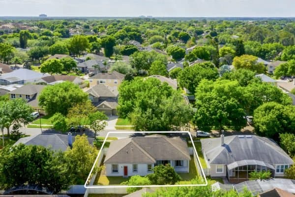 8209-diamond-cove-circle-orlando-fl-32836-49-edit-scaled-600x400-1