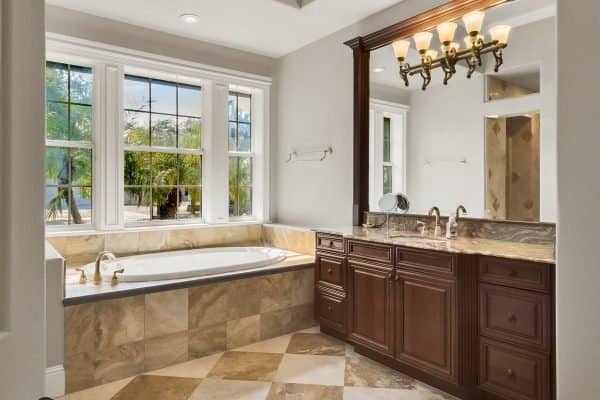 6042-greatwater-drive-windermere-fl-34786-13-scaled-600x400-1