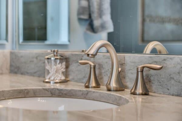 15540-sandfield-loop-winter-garden-fl-34787-18-copy-scaled-600x400