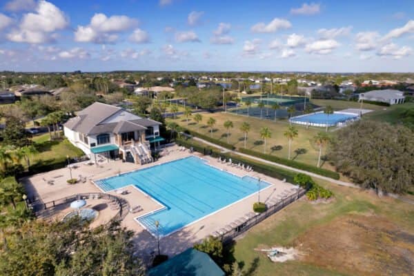 1910-black-lake-boulevard-winter-garden-fl-34787-53-scaled-600x400 1910-black-lake-boulevard-winter-garden-fl-34787-53-scaled-600x400