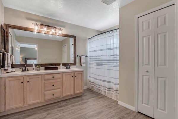 15321-harrowgate-way-winter-garden-fl-34787-06-scaled-600x400 15321-harrowgate-way-winter-garden-fl-34787-06-scaled-600x400