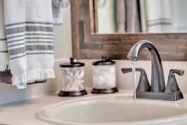 15321-harrowgate-way-winter-garden-fl-34787-08-scaled-600x400 15321-harrowgate-way-winter-garden-fl-34787-08-scaled-600x400