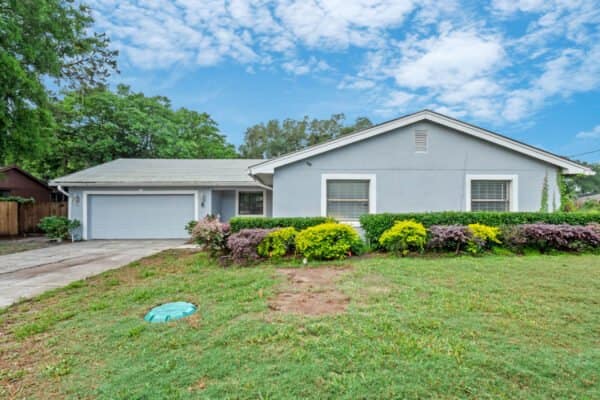 6526-sawyer-shores-lane-windermere-fl-34786-03-scaled-600x400