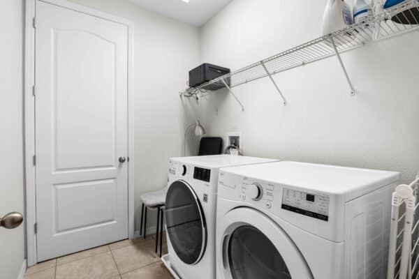 818-walkers-grove-lane-winter-garden-fl-34787-25-scaled-600x400