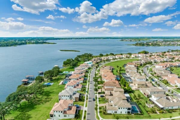 16844-broadwater-avenue-winter-garden-fl-34787-75-scaled-600x400