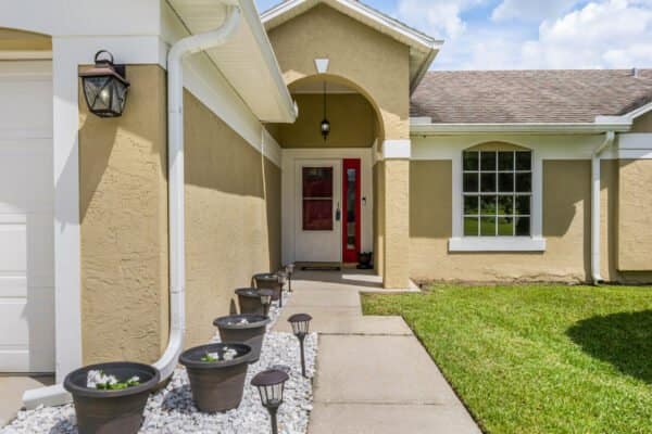 2835-bolton-bend-orlando-fl-32817-04-scaled-600x400 2835-bolton-bend-orlando-fl-32817-04-scaled-600x400