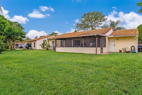 10409-jutland-court-orlando-fl-32821-26-scaled-600x400