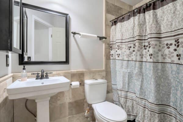 648-dharma-circle-winter-garden-fl-34787-08-1-scaled-600x400