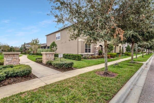 7161-spring-park-drive-winter-garden-fl-34787-03-scaled-600x400