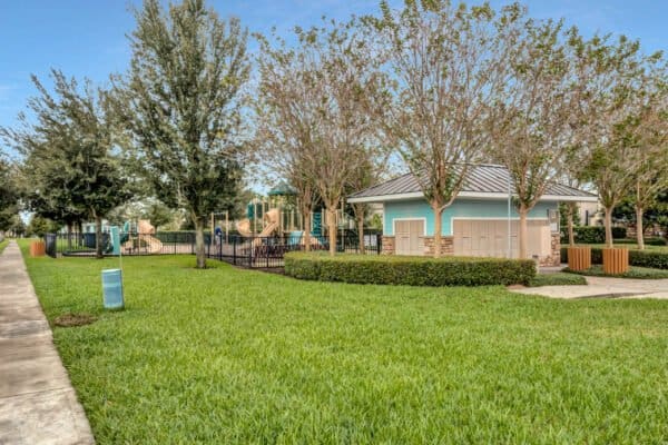 7161-spring-park-drive-winter-garden-fl-34787-32-scaled-600x400