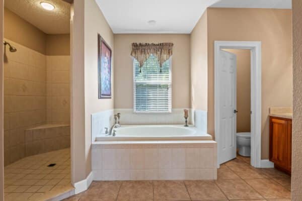 12842-jacob-grace-court-windermere-fl-34786-38-scaled-600x400
