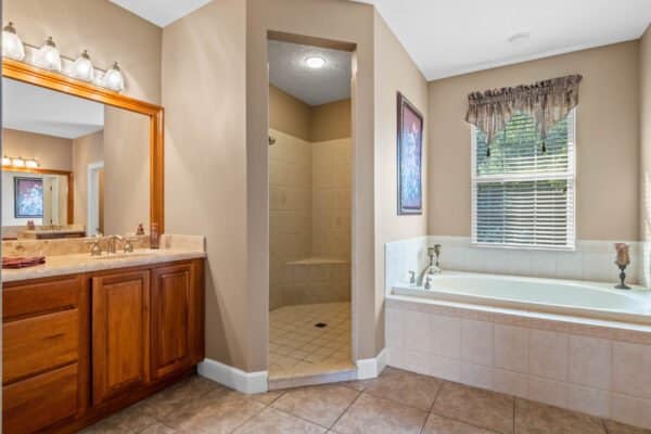12842-jacob-grace-court-windermere-fl-34786-39-scaled-600x400