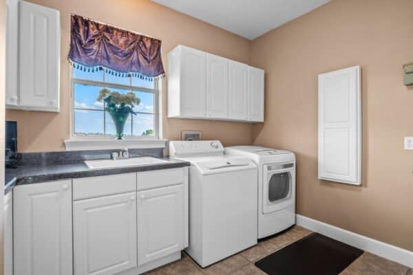 12842-jacob-grace-court-windermere-fl-34786-45-scaled-600x400