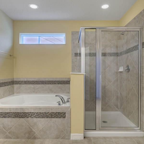 507-Marsh-Reed-Dr-Oakland-FL-34787-14-Master-Bathroom-600x600-1