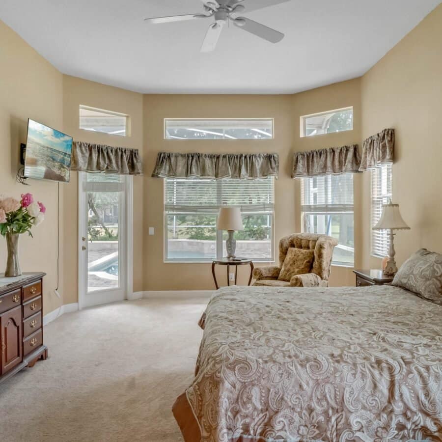 13938-zephermoor-lane-winter-garden-fl-34787-19-scaled-1-900x900