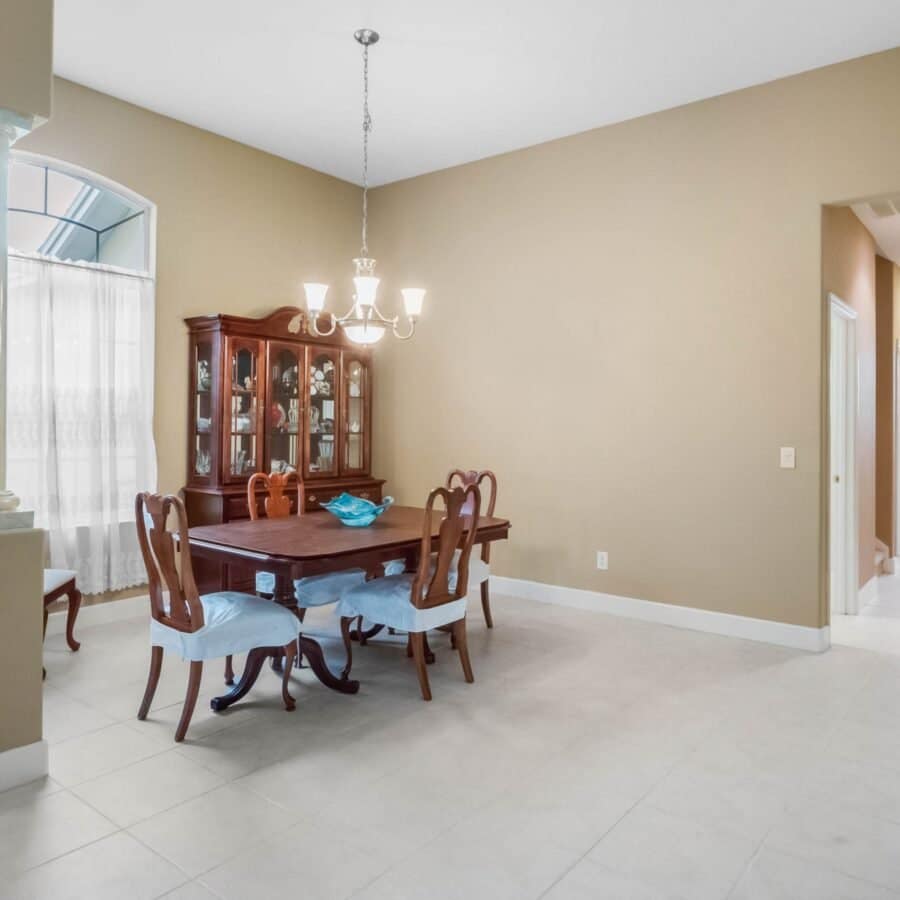 13938-zephermoor-lane-winter-garden-fl-34787-30-scaled-1-900x900