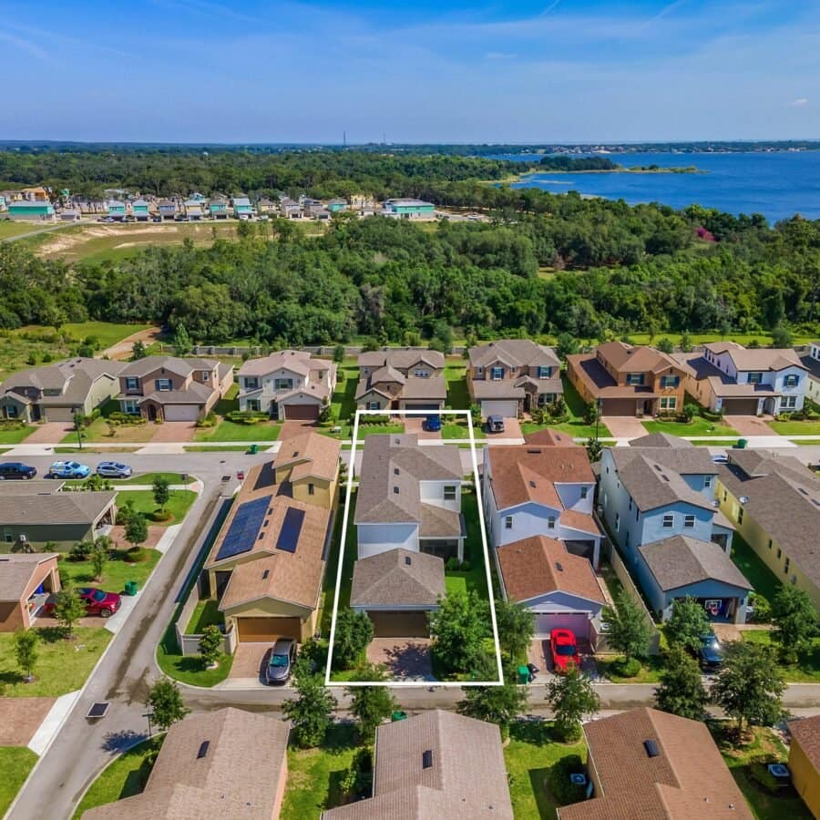 17002-tradewind-point-winter-garden-fl-34787-50-edit-scaled-1-900x900