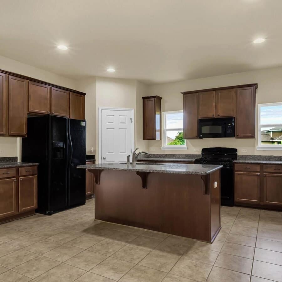 15739-signature-drive-winter-garden-fl-34787-30-scaled-1-900x900