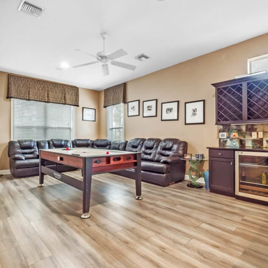 4205-clarice-court-windermere-fl-34786-17-scaled-1-900x900 4205-clarice-court-windermere-fl-34786-17-scaled-1-900x900