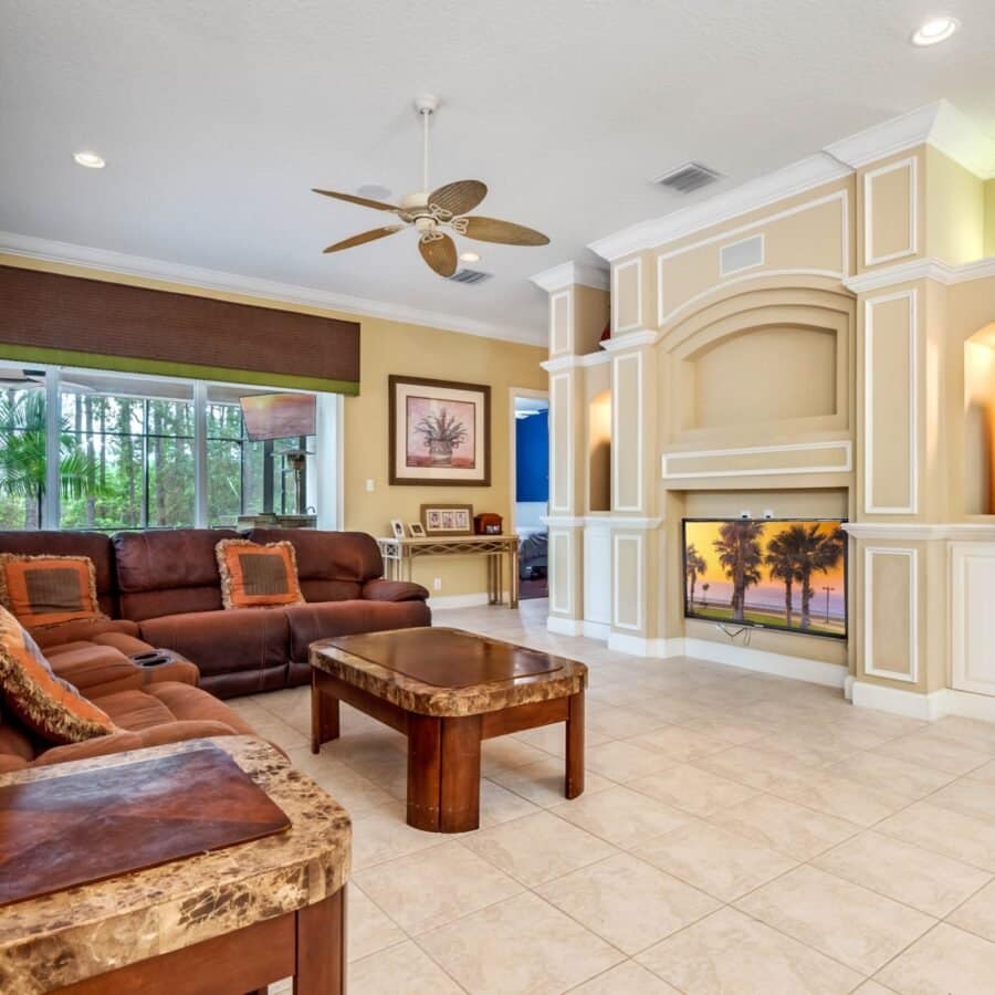 4205-clarice-court-windermere-fl-34786-57-scaled-1-900x900 4205-clarice-court-windermere-fl-34786-57-scaled-1-900x900