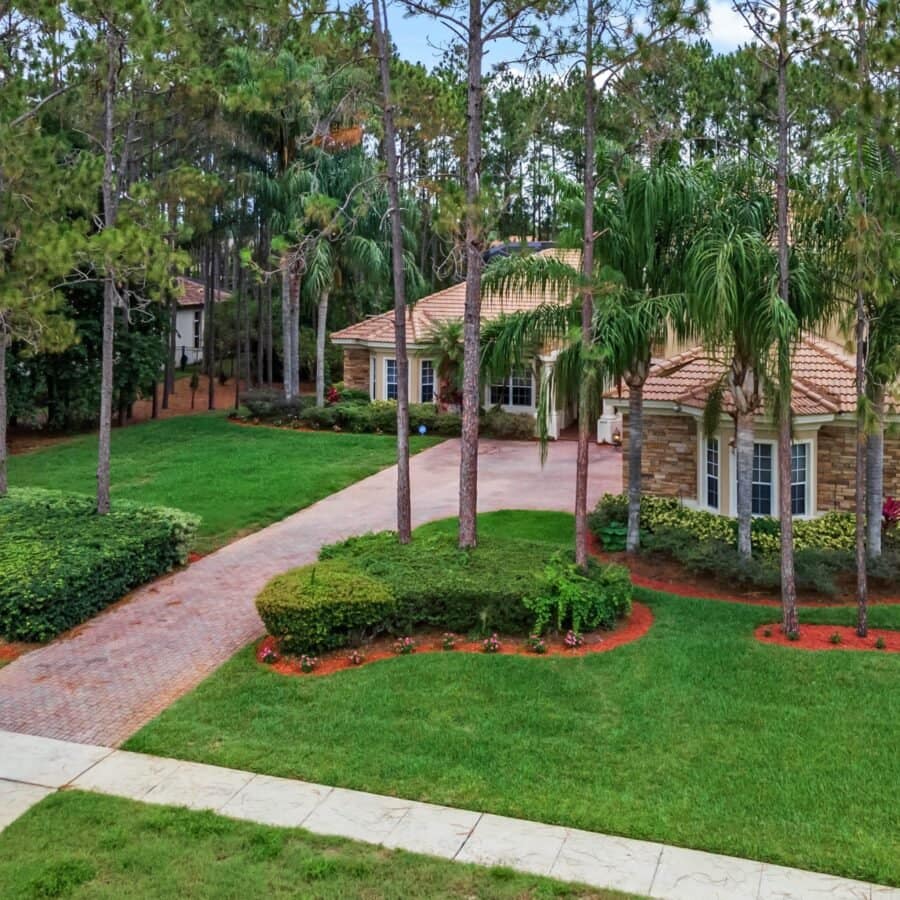 4205-clarice-court-windermere-fl-34786-68-scaled-1-900x900 4205-clarice-court-windermere-fl-34786-68-scaled-1-900x900