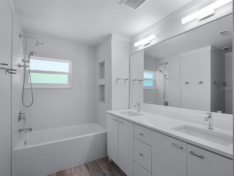 e09955f0cc5b08afb0cdcd4d7b50b8c6-cc_ft_960